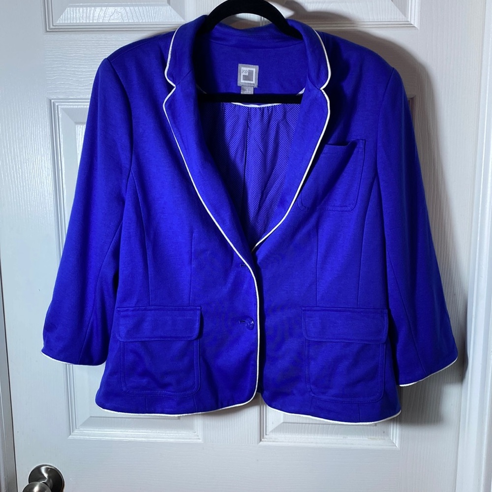 JCP Women’s fully lined royal blue nautical blazer  Size Large stretch pockets